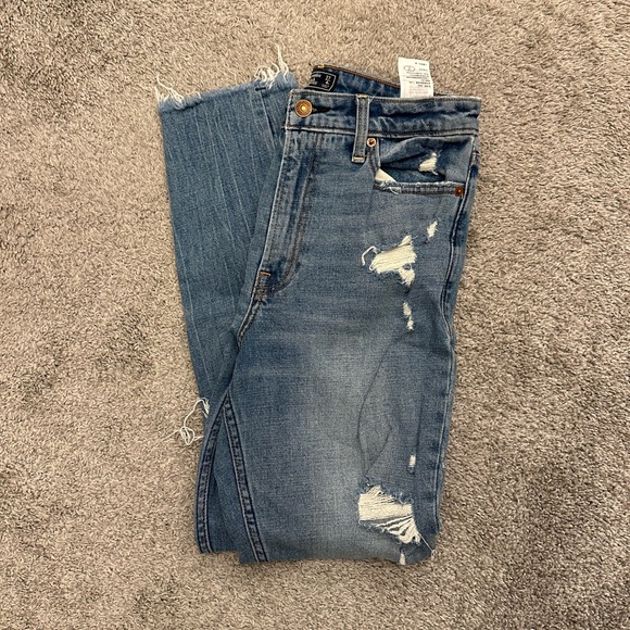 Perfect condition Abercrombie jeans - Picture 1 of 4
